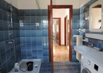 Bagno - Trilocale via Pietro Nenni, 21, Fara in Sabina - foto 8