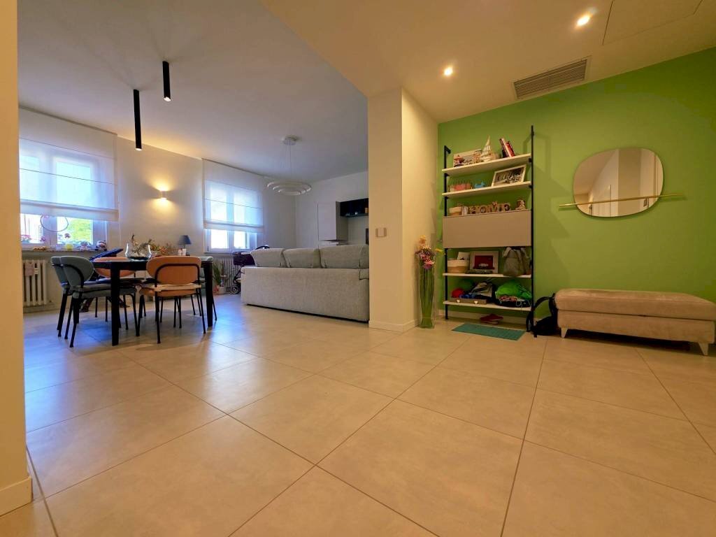 Salone - Trilocale strada Matteo Renato Imbriani, Parma (zona Oltretorrente) - foto 1