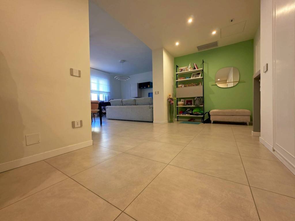 Ingresso - Trilocale strada Matteo Renato Imbriani, Parma (zona Oltretorrente) - foto 2