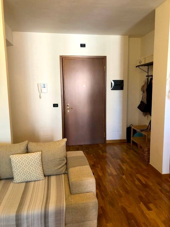 Salone - Trilocale via San Biagio di Valpolcevera, 20M, Genova (zona Pontedecimo) - foto 1