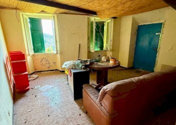 Salone - Rustico via Cadelè Bricollo, 68, Serra Riccò - foto 19