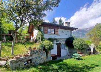 Giardino - Monolocale via San Bernardo, 73, Caiolo - foto 4