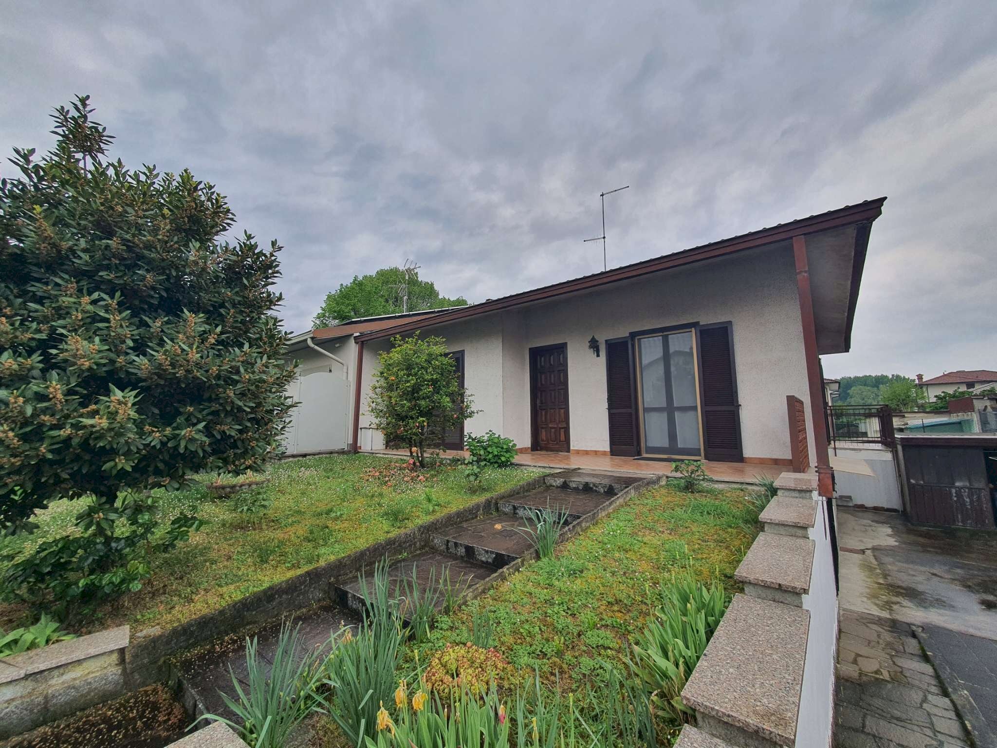 facciata - Villa via Don Luigi Sturzo, Rivolta d'Adda - foto 1