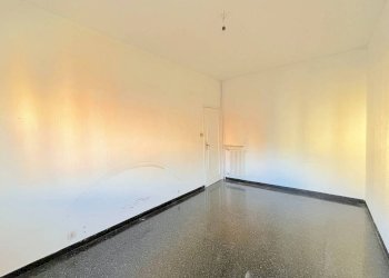 Stanza non arredata - Trilocale via Isonzo, 17, Genova (zona Quarto) - foto 8