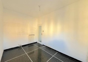 Stanza non arredata - Trilocale via Isonzo, 17, Genova (zona Quarto) - foto 14