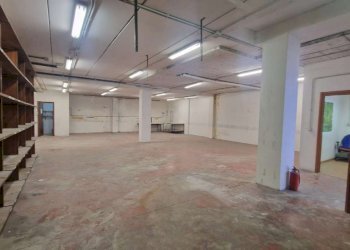 whatsapp image 2026-03-26 at 17.57.47 - Magazzino via pietro l'eremita, Roma - foto 10