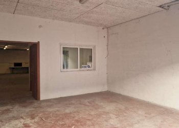 whatsapp image 2026-03-26 at 17.57.48 (5) - Magazzino via pietro l'eremita, Roma - foto 15