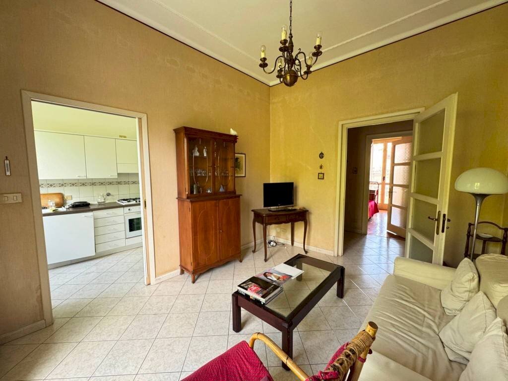 Salone - Appartamento Cuneo (zona Centro) - foto 3