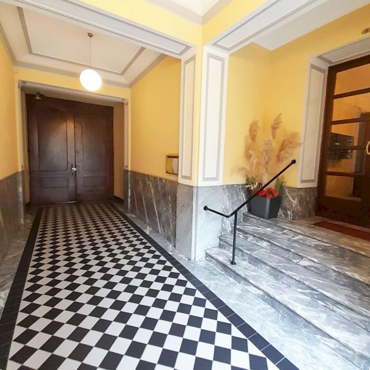 androne  - Trilocale via Ormea, 40, Torino (zona San Salvario) - foto 3