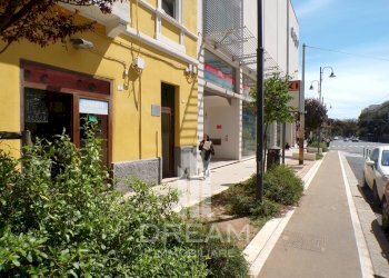 Foto 1 - Commercial Premises Via Dante, Cagliari - photo 1