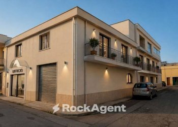 Zona - Magazzino via Giuseppe Mazzini, 3, Taviano - foto 1