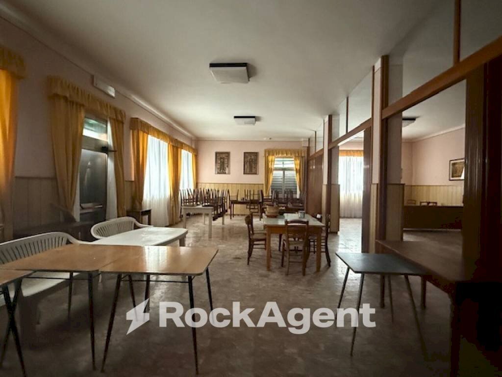 Interno non residenziale - Stable - Palace via Lago delle More, Serramazzoni - photo 1