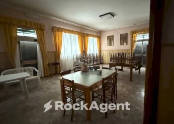 Salone - Stabile - Palazzo via Lago delle More, Serramazzoni - foto 3