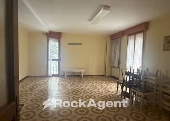 Salone - Stabile - Palazzo via Lago delle More, Serramazzoni - foto 7