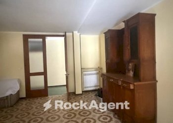 Camera da letto - Stabile - Palazzo via Lago delle More, Serramazzoni - foto 8