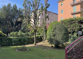 giardino condominiale - Quadrilocale via Toscana, Bologna (zona Murri) - foto 1