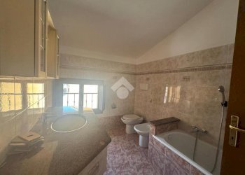 Quadrilocale Piazzale posta, Castelnovo di Sotto - foto 10