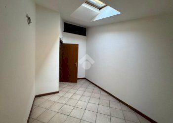 Quadrilocale Piazzale posta, Castelnovo di Sotto - foto 15