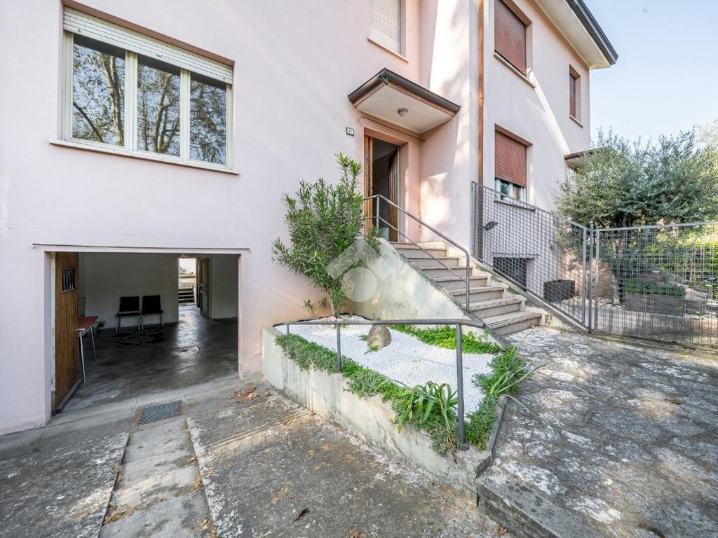 Casa semi indipendente Via della Costituzione, Novellara - foto 2