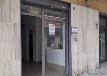 WhatsApp Image 2026-04-20 at 12.39.50.jpeg - Locale Commerciale Via Posidonia 54, Salerno - foto 4