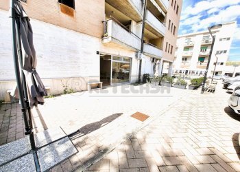 20260420_104737.jpg - Locale Commerciale Via Tirino 179, Pescara - foto 14
