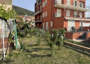 IMG_9503.jpeg - Quadrilocale Via Padre Gaetano Alberti 32, Pietra Ligure - foto 7