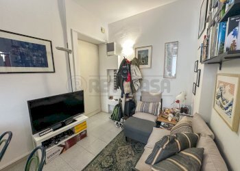 ANGOLO SOGGIORNO - Two-room apartment Via Casimiro Donadoni 22, Trieste - photo 9