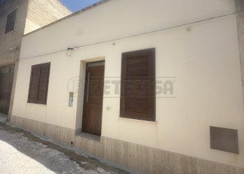 IMG_1240.JPG - Casa indipendente Campobello di Mazara - foto 5