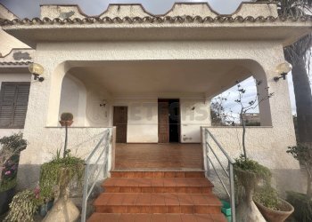 IMG_1206.JPG - Villa Mazara del Vallo - foto 4