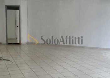 WhatsApp Image 2026-04-21 at 10.49.49 (2).jpeg - Locale Commerciale Via Dante Di Nanni 64, Torino (zona Cenisia) - foto 4