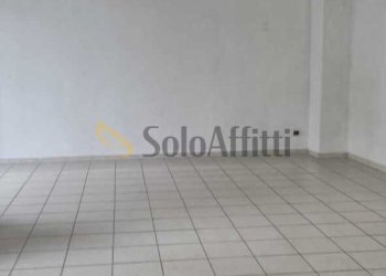 WhatsApp Image 2026-04-21 at 10.50.08 (5).jpeg - Locale Commerciale Via Dante Di Nanni 64, Torino (zona Cenisia) - foto 13