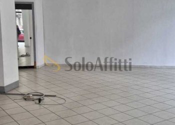 WhatsApp Image 2026-04-21 at 10.50.09 (2).jpeg - Locale Commerciale Via Dante Di Nanni 64, Torino (zona Cenisia) - foto 21