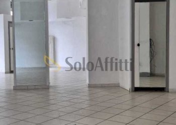 WhatsApp Image 2026-04-21 at 10.50.10 (1).jpeg - Locale Commerciale Via Dante Di Nanni 64, Torino (zona Cenisia) - foto 23