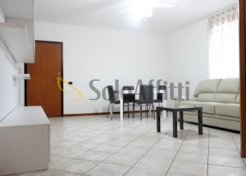 Soggiorno - Trilocale Via Montello 7, Bovisio-Masciago - foto 1