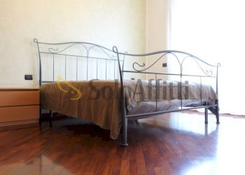 camera matrimoniale - Trilocale Via Montello 7, Bovisio-Masciago - foto 16