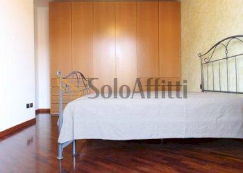 camera matrimoniale - Trilocale Via Montello 7, Bovisio-Masciago - foto 17