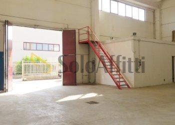 Area operativa.JPG - Capannone Via I Maggio, Vanzago - foto 17