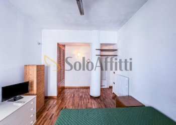 Camera da letto - Two-room apartment Vico Acitillo, Napoli (neighborhood Vomero) - photo 9