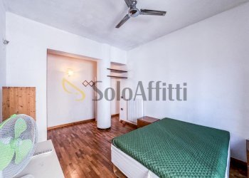 Camera da letto - Two-room apartment Vico Acitillo, Napoli (neighborhood Vomero) - photo 10