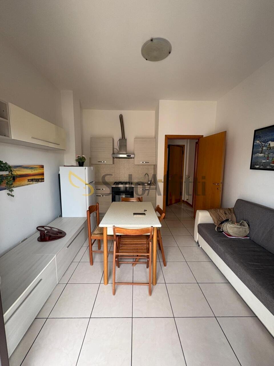 WhatsApp Image 2026-04-17 at 16.00.31 (2).jpeg - Trilocale Viale Regina Elena 123B, Rimini - foto 3