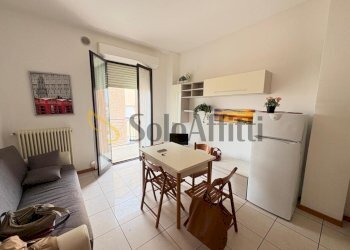 WhatsApp Image 2026-04-17 at 16.00.30.jpeg - Trilocale Viale Regina Elena 123B, Rimini - foto 2