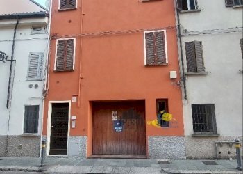 facciata 2.jpg - Appartamento Parma (zona Oltretorrente) - foto 12