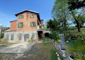 7.jpg - Villa Strada per Varano Marchesi 37, Medesano - foto 2