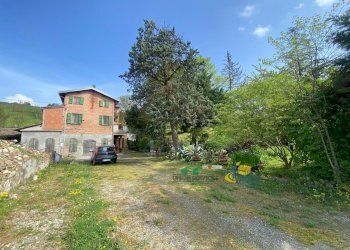 11.jpg - Villa Strada per Varano Marchesi 37, Medesano - foto 5