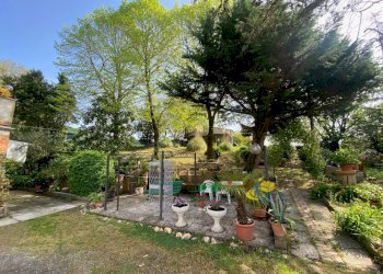 13.jpg - Villa Strada per Varano Marchesi 37, Medesano - foto 7