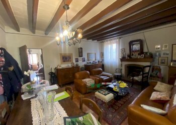 61.jpg - Villa Strada per Varano Marchesi 37, Medesano - foto 22