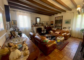 59.jpg - Villa Strada per Varano Marchesi 37, Medesano - foto 23