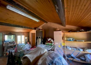 74.jpg - Villa Strada per Varano Marchesi 37, Medesano - foto 26