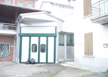 024.JPG - Locale Commerciale via circonvallazione 33, Medesano - foto 4