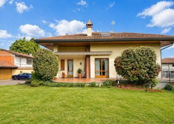 81344B5D-E249-433C-AD06-17B2F5CB4902.PNG - Villa Via Varallo Pombia 2, Castelletto Sopra Ticino - foto 1